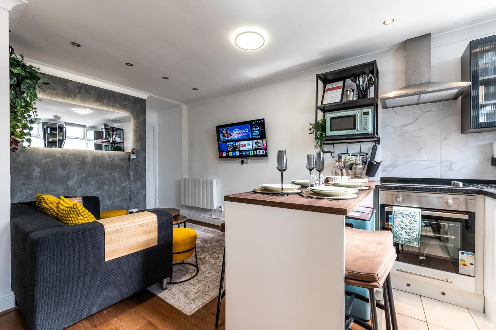 Cute 2 Bedroom House - 10 Min Walk To Woolwich Dlr & Elizabeth Line - Netflix - Espresso Machine Holiday home London